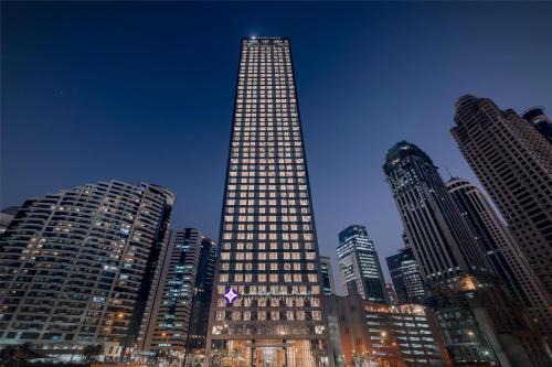 Diplomatic Area Apartamento | Aleph Doha Residences, Curio Collection By Hilton