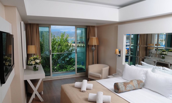 Fethiye Hotel | Alesta Yacht Hotel