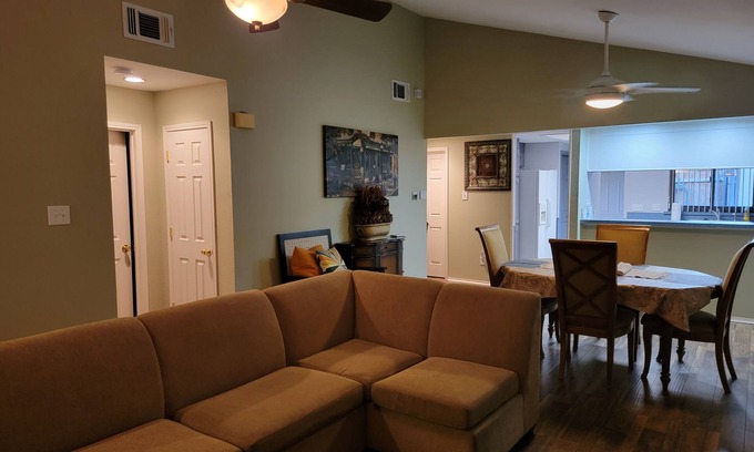 South Arlington Casa | All About Location