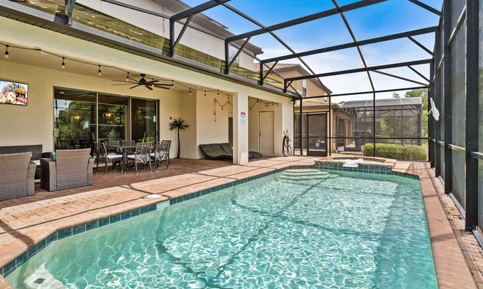 Four Corners Casa | All decked out - Eight Bedroom House, Sleeps 17