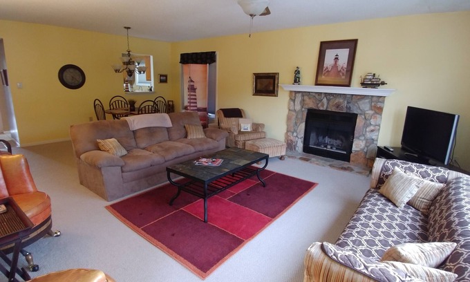 Northlake Condominio | NORTHLAKE CAPTAIN'S QUARTERS tiene 3 dormitorios y 2 baños completos para acomodar a 6.