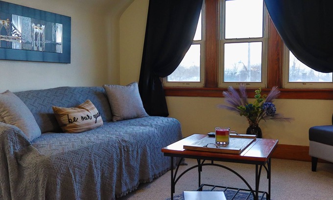 Lackawanna Apartamento | All Inclusive! Clean, Comfortable & Fully Furnished Apartment for Travelers Un.3