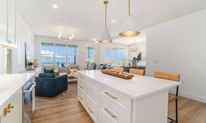 Frankfort Cabaña | All-new Crystal Lake Modern Lakefront Cottage