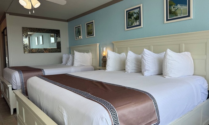 Trailer Estates Hotel | ALL-NEW Waterfront with Balcony, Pool, Tiki Bar, Gym