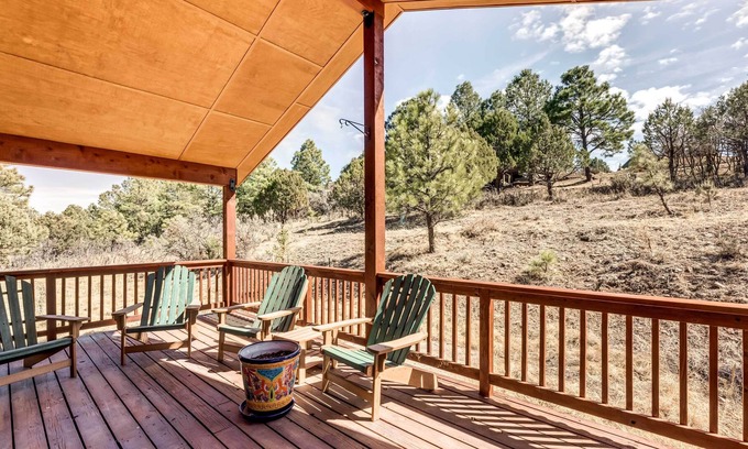 Alto Casa | Alluring Alto Escape w/ Deck: 7 Mi to Ruidoso!