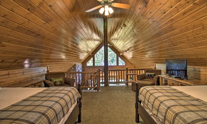 Nisswa Cabaña | Alluring Nisswa Cabin on Gull Lake w/ Fireplace!