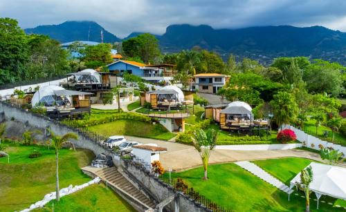 Escazú Otro | Alma Glamping