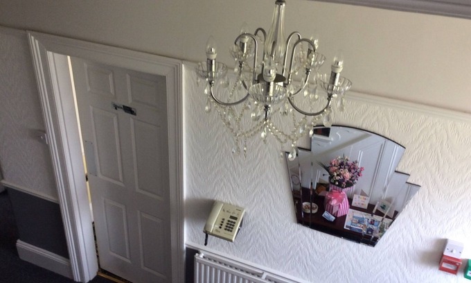Stoke Cama Y Desayuno | Alma Lodge Guest House