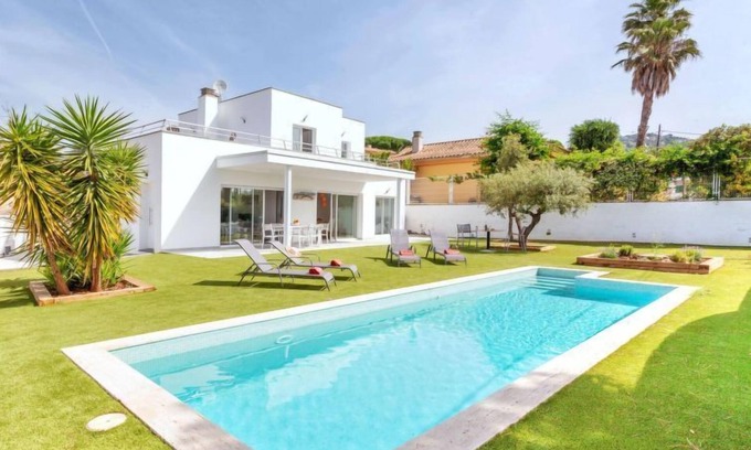 Santa Cristina de Aro Casa | Almendro by Interhome