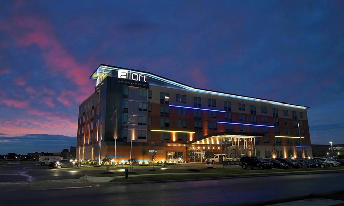 South Tulsa Hotel | Aloft Tulsa