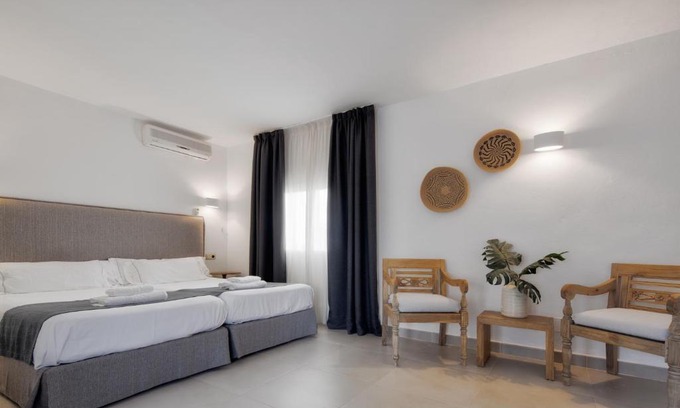 Es Pujols Apartamento | Alojamientos Turísticos Cardona - Estudio Doble Superior