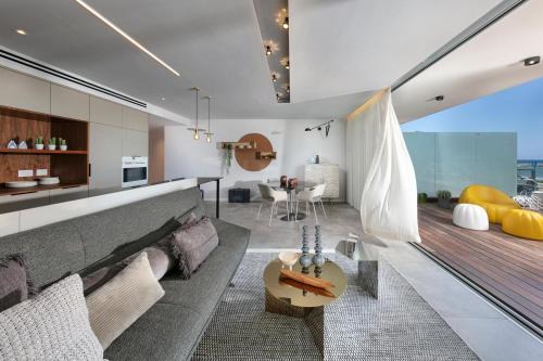 Haifa Apartamento | Alonas Apartments Beachfront Apartment