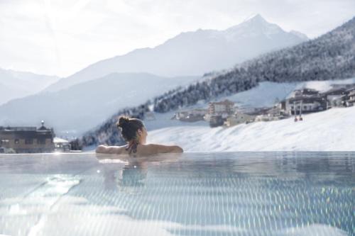Soelden Hotel | Alpengasthof Grüner, Ski In & Ski Out