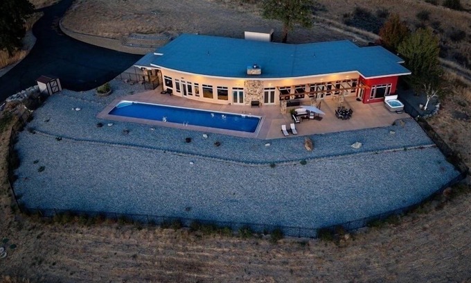 Chelan Casa | Alpine Luxury Chelan Vacation Rentals