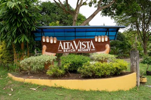 Davao Complejo | AltaVista Beach Resort Samal powered by Cocotel