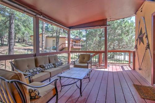 Alto Apartamento | Alto Condo with Deck 2 Mi to Ruidoso Winter Park!