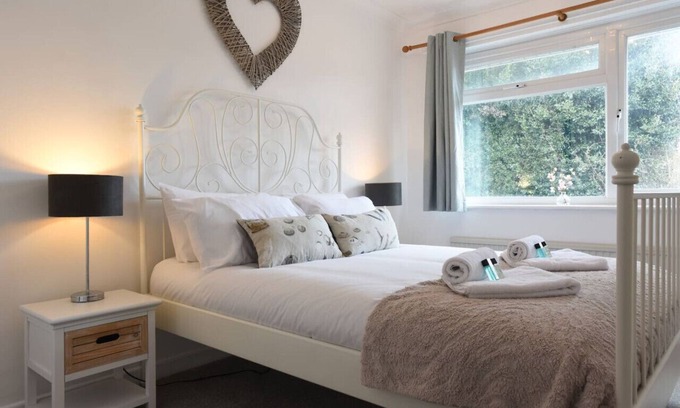Alverstoke Casa | Alverstoke Manor | Family Home