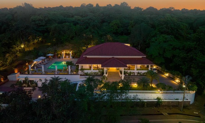 Porvorim Villa | ama Stays & Trails Palmeira De Socorro , Goa