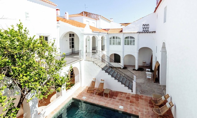 Moura Cama Y Desayuno | Amada Moura