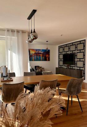 Elgersweier Apartamento | AMAO Pearl - Rollstuhlgerechte Suite - 94 qm - Balkon & Tiefgarage - Aufzug - Nähe Messe - bis 10 Pers 2Whg