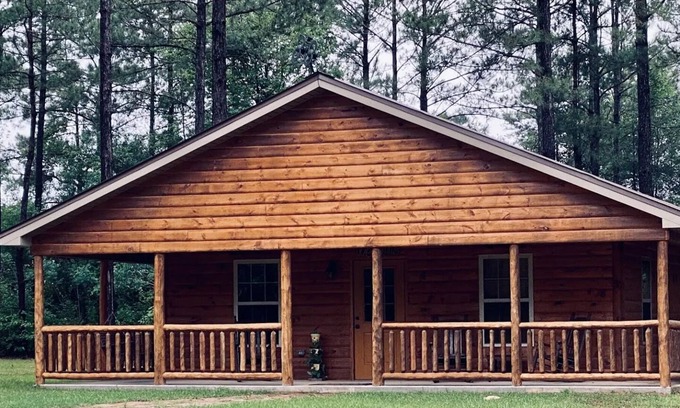 Talisheek Cabina | Amazing Campground w/80 acres to explore along the beautiful Bogue Chitto River!