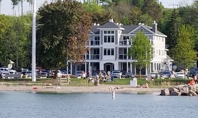 Sister Bay Condominio | Nuevo condominio en el corazón de Sister Bay - Waterview!