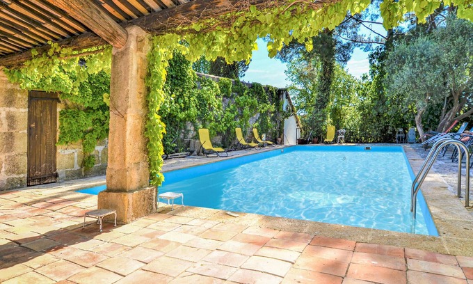 Sernhac Casa | Increíble casa en Sernhac con WiFi