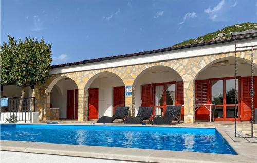 Senj Casa | Amazing Home In Starigrad With Wifi