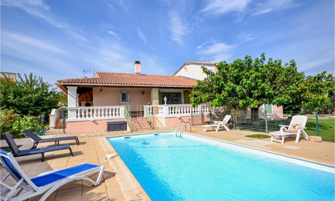Uchaud Casa | Amazing home in Uchaud with 4 Bedrooms, WiFi and Outdoor swimming pool