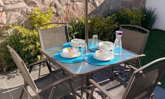 El Marques Casa | Amazing Home with Zibata Golf Club Access, 24hrs Security