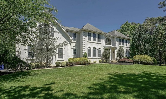 Medford Casa | ⭐️ Amazing Mansion Retreat Available for You⭐️