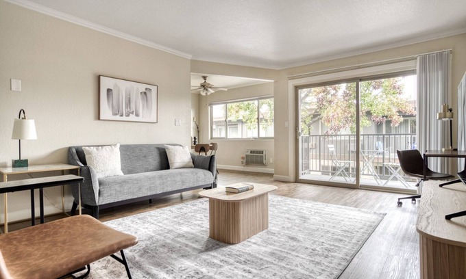 Mountain View Apartamento | Amazing Mountain View 2BR w/ Pool & Gym, 5 min to Target, by Blueground