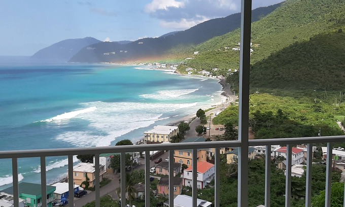 West End Casa | OPORTUNIDAD - ¡Haz una oferta! Aceptar ofertas razonables para octubre y noviembre.