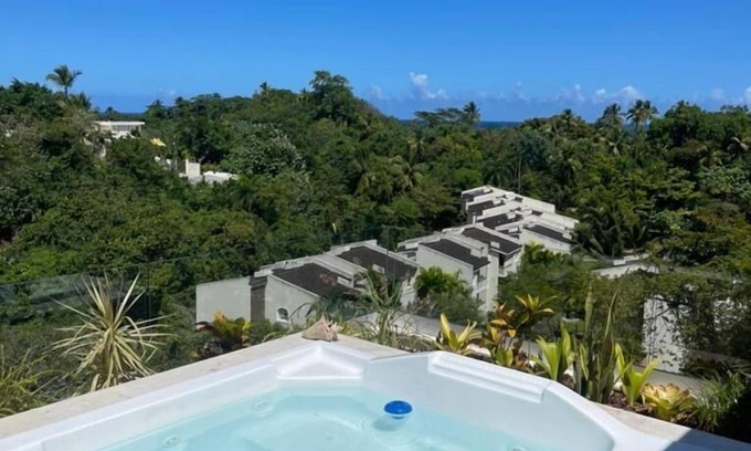 Puerto Bahia Apartamento | Suite w/ jacuzzi & ocean view
