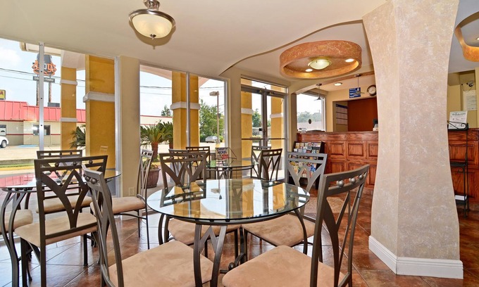 Alexandria Hotel | Americas Best Value Inn Alexandria