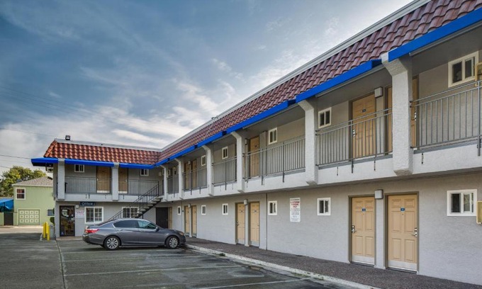 Richmond Annex Hotel | Americas Best Value Inn Richmond