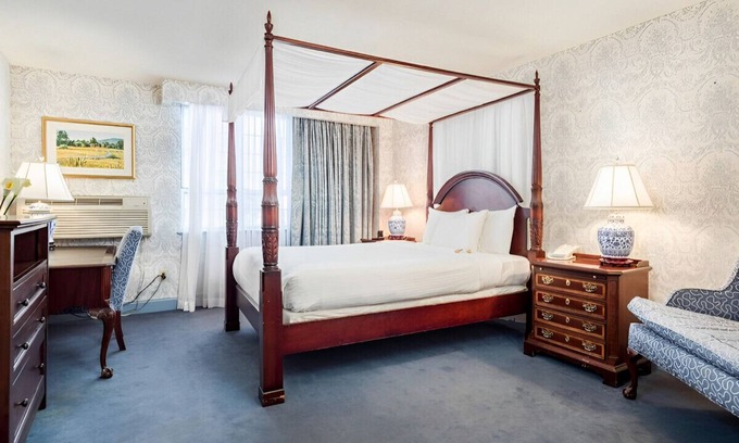 Farmington Casa | An Amazing Location with an Exquisite Ambiance!