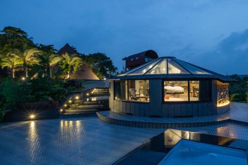 Vada Complejo | Anchaviyo Resort By Zuper