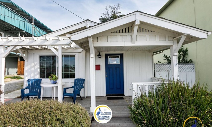 Eastside Santa Cruz Casa | Anchor's Away: ¡a menos de 50 yardas de la playa de Twin Lakes!