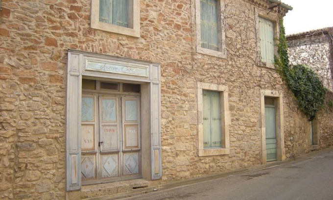 Ferrals-les-Corbieres Casa | "Ancien Café" con azotea y balcón.