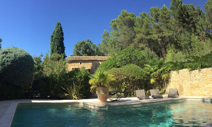 Sabran Casa | Ancien MAS Provencal AU Milieu DES Vignes Bois SUR 5000 M² Patio Clos DE Murs