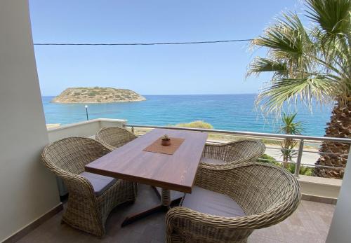 Mochlos Villa | Anemos-Halcyon-Eirene