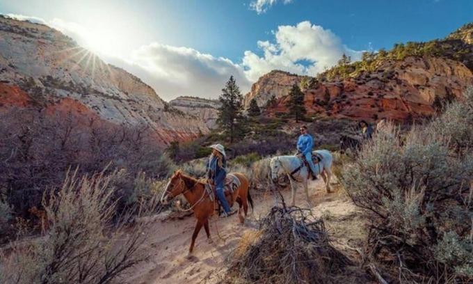Zion National Park East Entrance Casa | Angels Landing Zion Oasis+ Resort Access