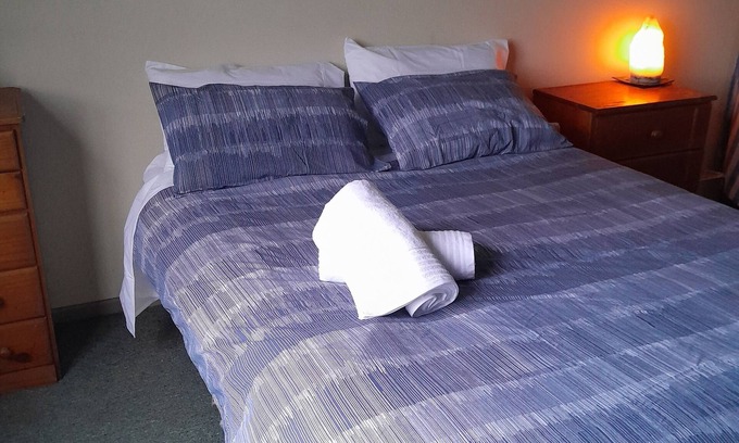 Eltham Casa | Animal Lovers' Rural Retreat