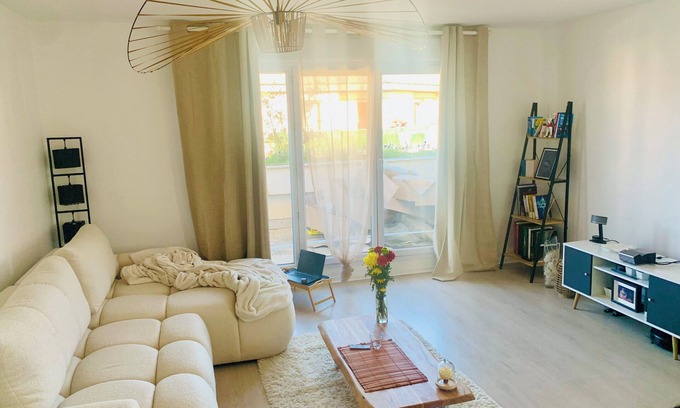 Cran-Gevrier Apartamento | Annecy center top floor, mountain view terrace 2 bedrooms