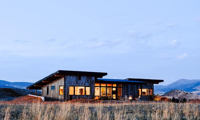 Livingston Casa | Antelope Run - The Bunk House