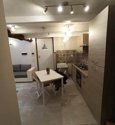 Vercelli Apartamento | Antico-Vicolo Appartamento Viviana