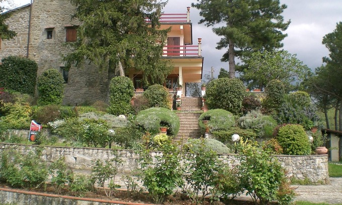 Rufina Villa | Chianti Rufina una antigua villa de 1200 "Torre de los árboles"