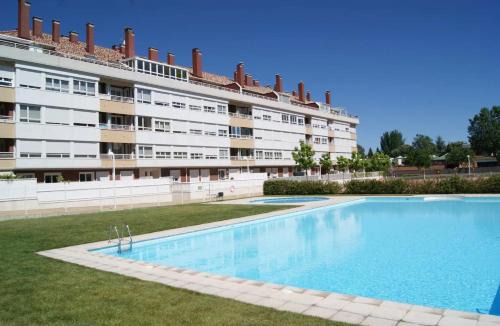 Burgos Apartamento | Apartamento con gran terraza y vistas a la catedral.