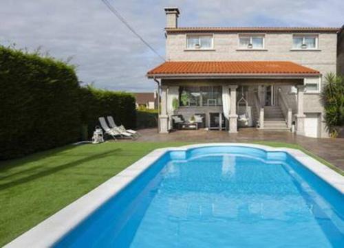 Ribadumia Apartamento | Apartamento con Piscina Ribadumia